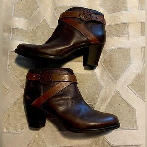 Brighton booties size 10 M